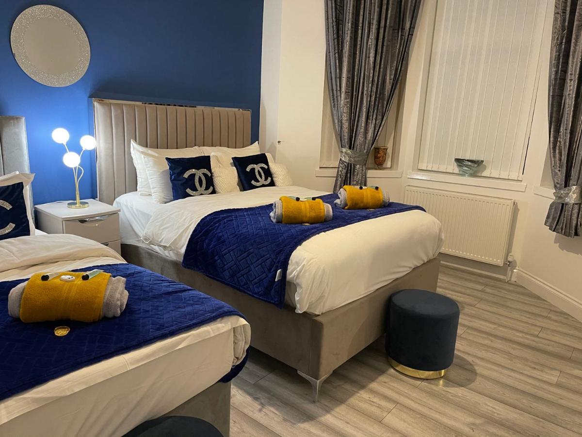 Hla Holytown Apartment Mossend Luaran gambar