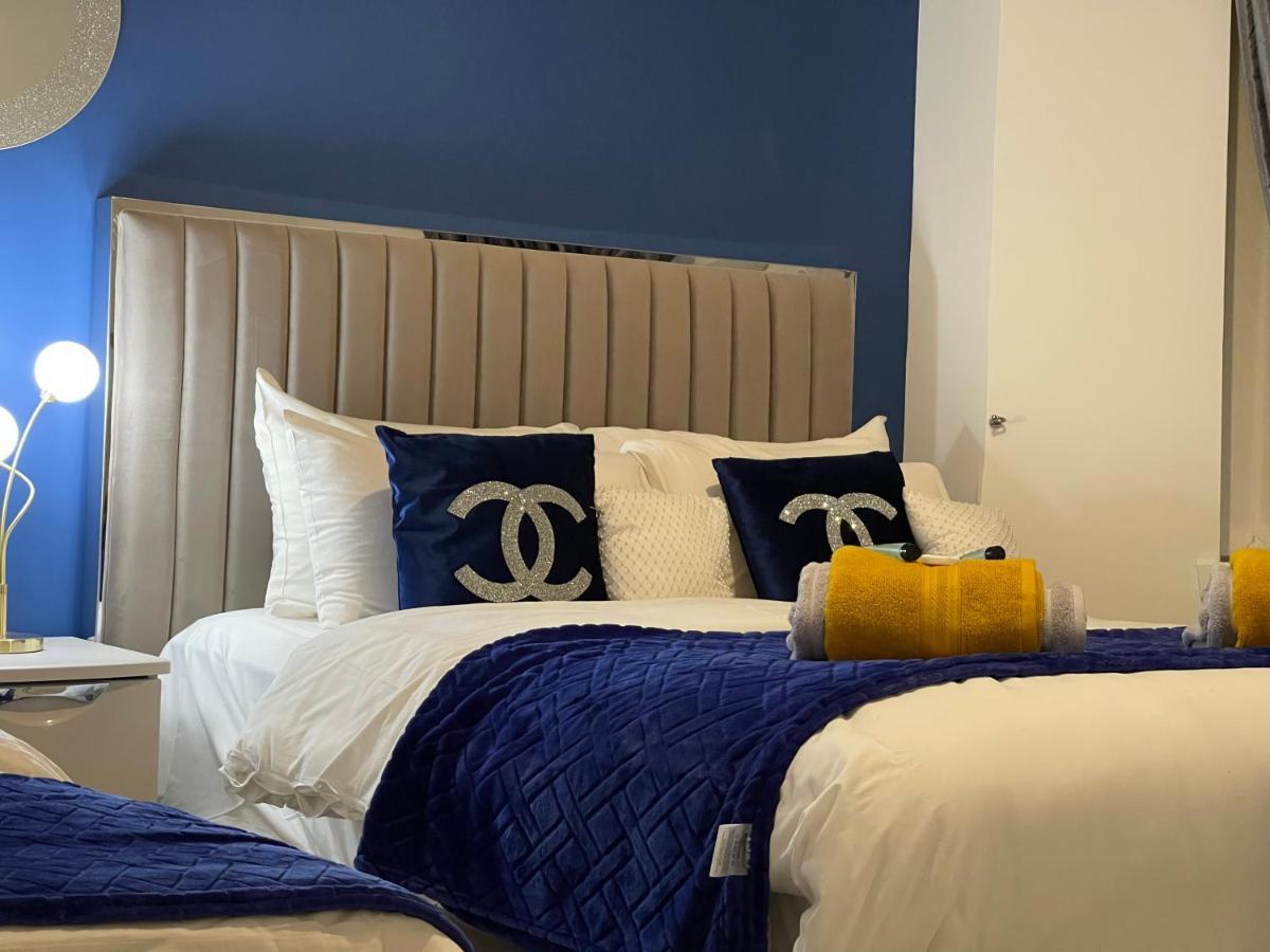 Hla Holytown Apartment Mossend Luaran gambar