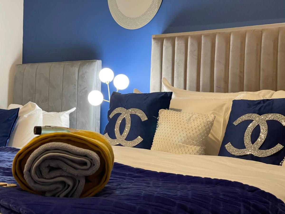 Hla Holytown Apartment Mossend Luaran gambar