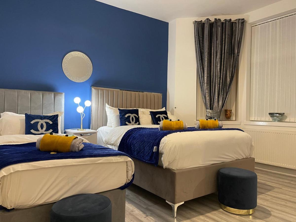 Hla Holytown Apartment Mossend Luaran gambar